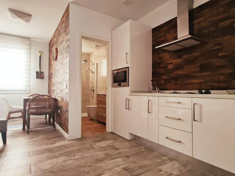 Jos'S House. Thai Loft 50Mt To La Carihuela Beach Торемолинос Екстериор снимка